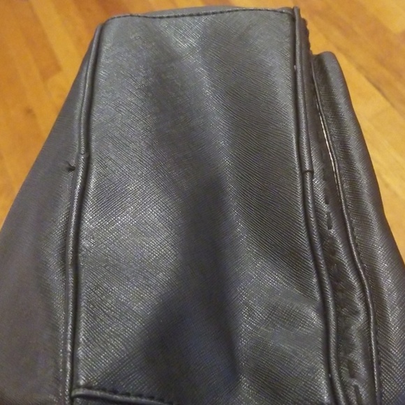 Guess backpack - Picture 6 of 8